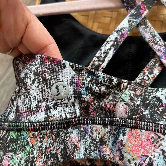 Lululemon energy sports bra in vitalize multi color print Women’s Size 4 - Picture 5 of 5